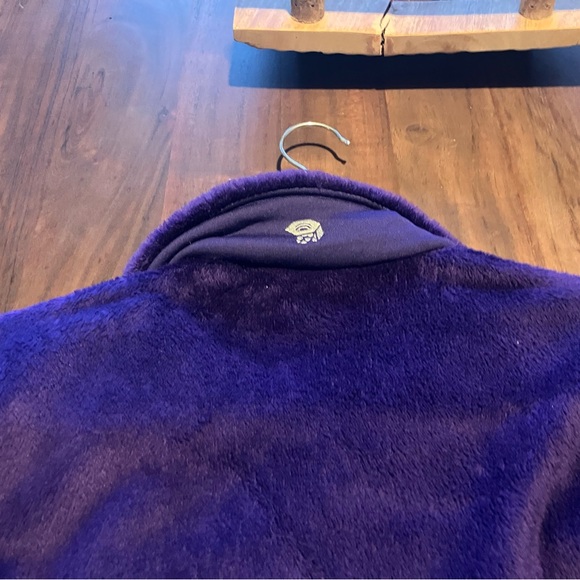 Mountain hard wear zip up coat size large - Picture 5 of 5